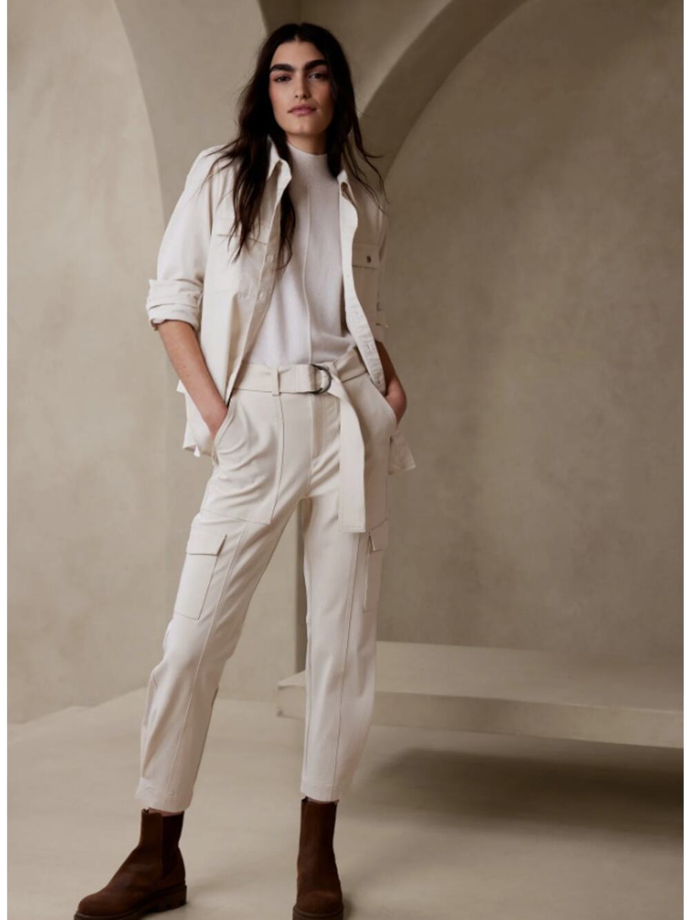 Banana Republic Ecru White Slim Refined Stretch Cargo Pants Size 8